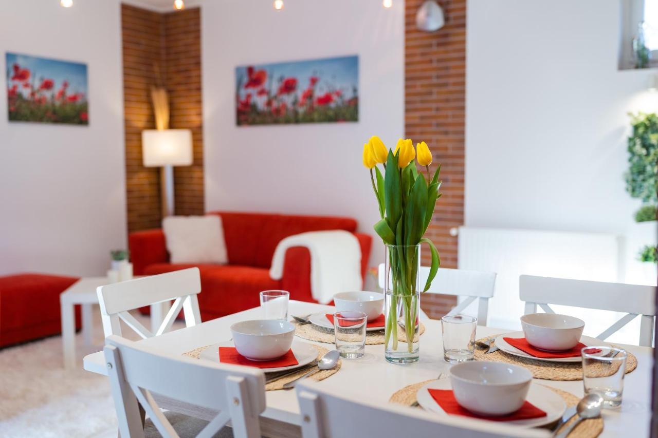Sára-Lux Apartman Nyarliget Esterno foto