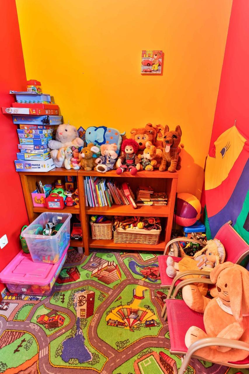 Sára-Lux Apartman Nyarliget Esterno foto
